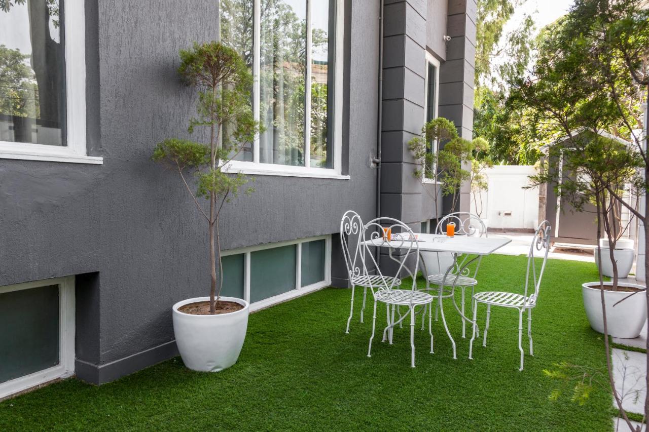 Oyo Townhouse 010 La Paradise Ню Делхи Екстериор снимка