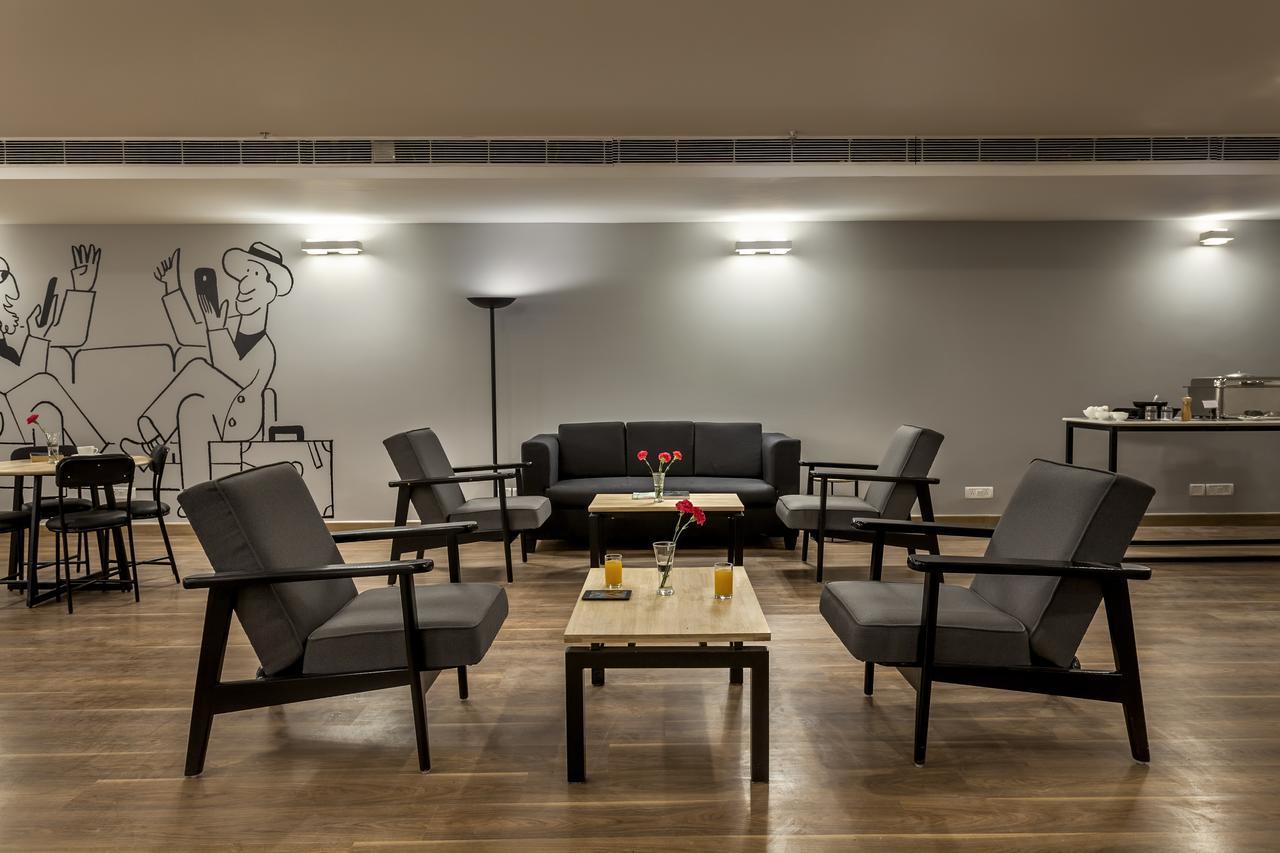 Oyo Townhouse 010 La Paradise Ню Делхи Екстериор снимка