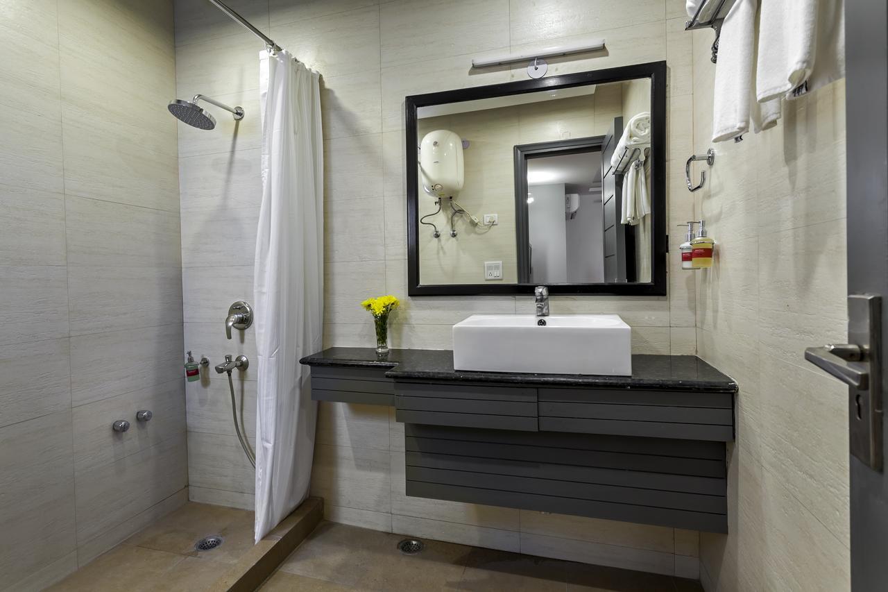 Oyo Townhouse 010 La Paradise Ню Делхи Екстериор снимка